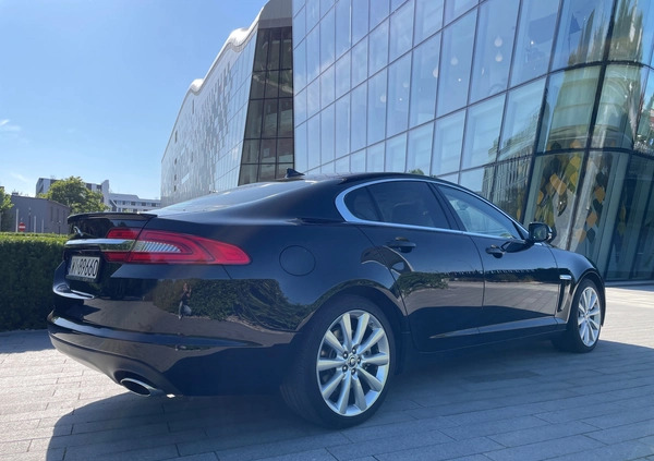 Jaguar XF cena 63000 przebieg: 101000, rok produkcji 2013 z Niepołomice małe 277